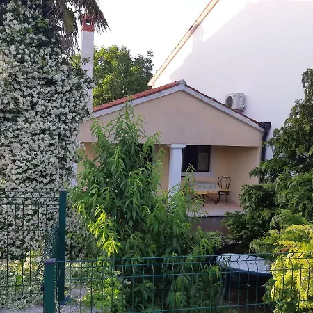 Red Romantic 2-1 Διαμέρισμα Bale