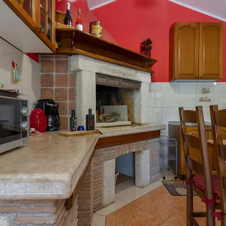 Red Romantic 2-1 شقة *