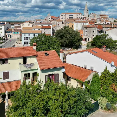 Red Romantic 2-1 بالي