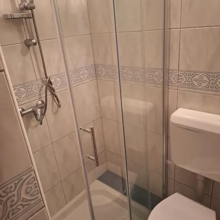 Apartment Red Romantic 2-1 *