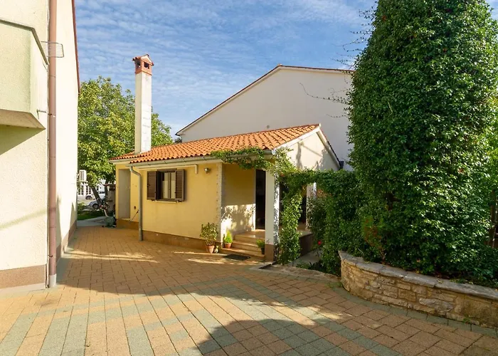 아파트 Red Romantic 2-1 *